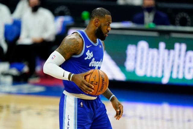 大罗评选最佳11人阵容：梅罗+马拉多纳贝利