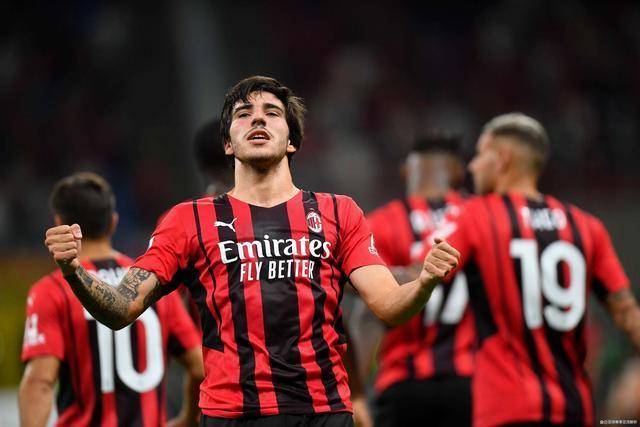 意甲-小图拉姆破门巴雷拉建功 国米3-1帕尔马